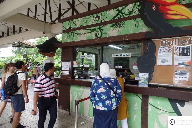 Buing Ticket at KL Bird Park