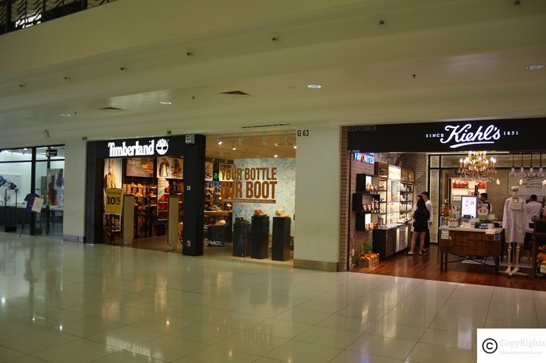 Shopping at Makhota Parade Shopping Mall in Melaka