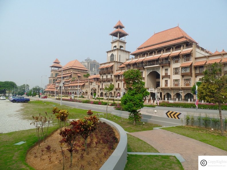 Doubletree by Hilton Putrajaya Lakeside